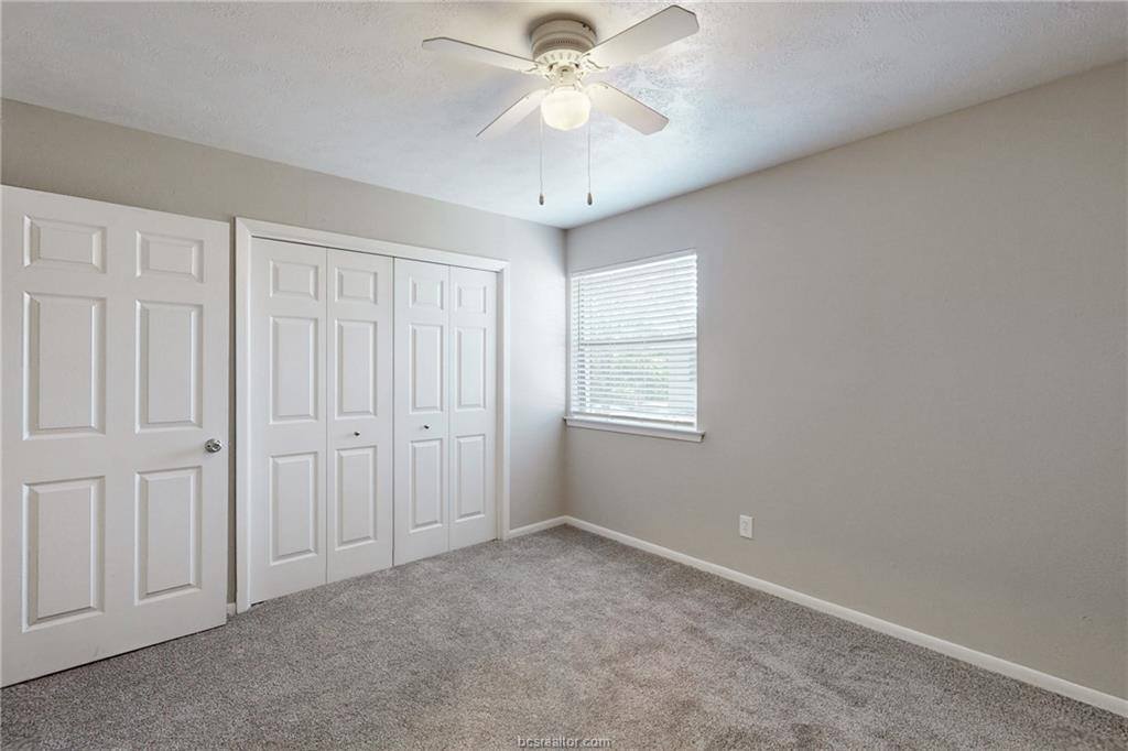 1409 Airline Drive, College Station, TX 77845