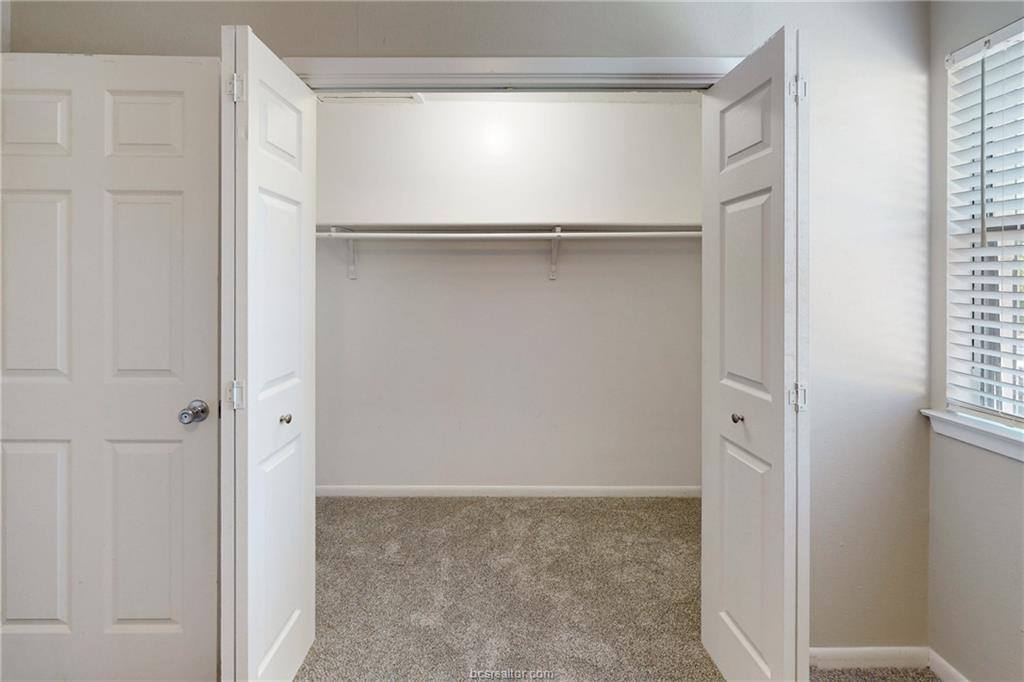 1409 Airline Drive, College Station, TX 77845