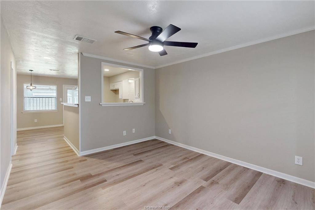 1409 Airline Drive, College Station, TX 77845