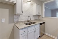 1409 Airline Drive, College Station, TX 77845