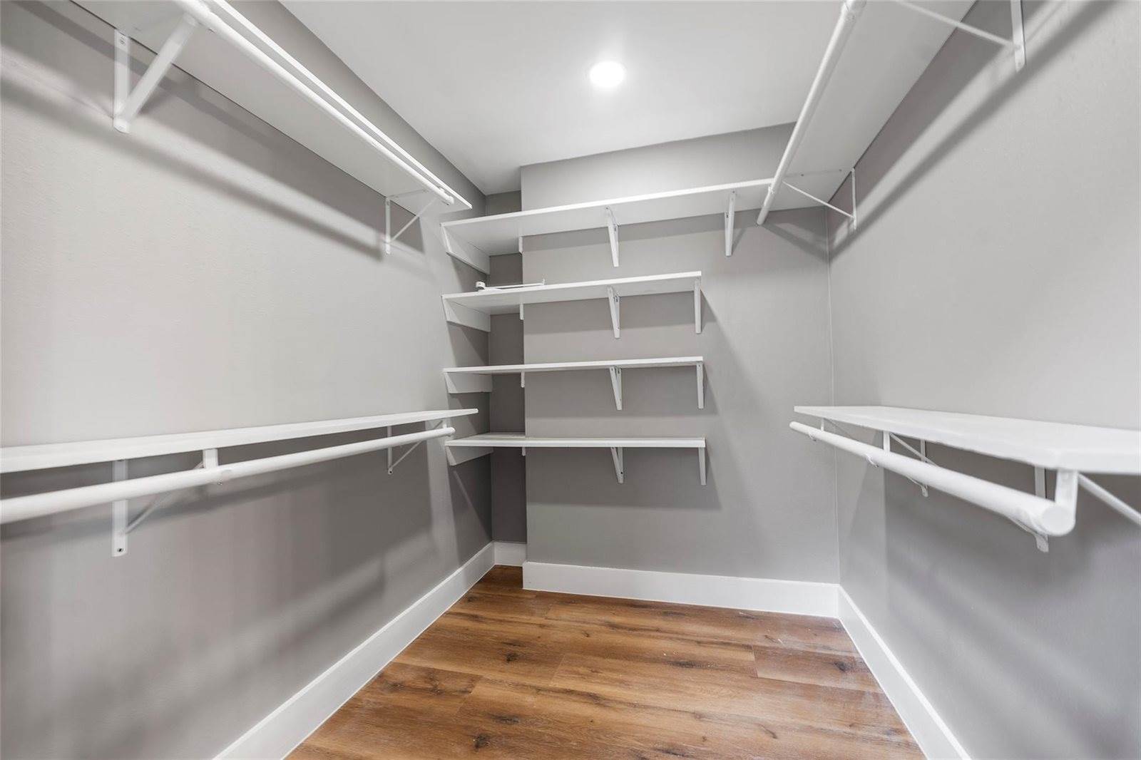 4131 Hill Oak Drive, Houston, TX 77092