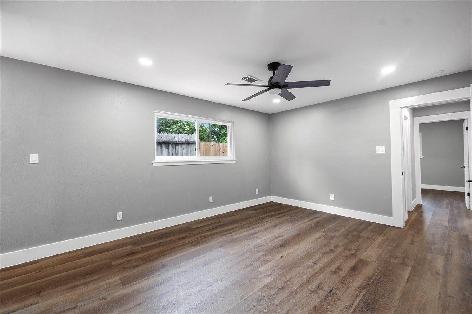 4131 Hill Oak Drive, Houston, TX 77092