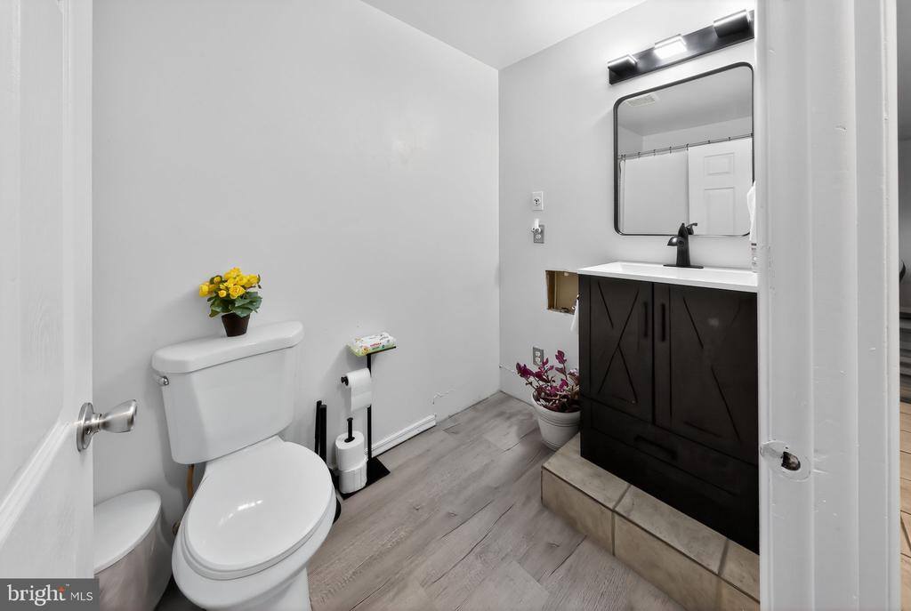 521 Valley Drive, West Chester, PA 19382