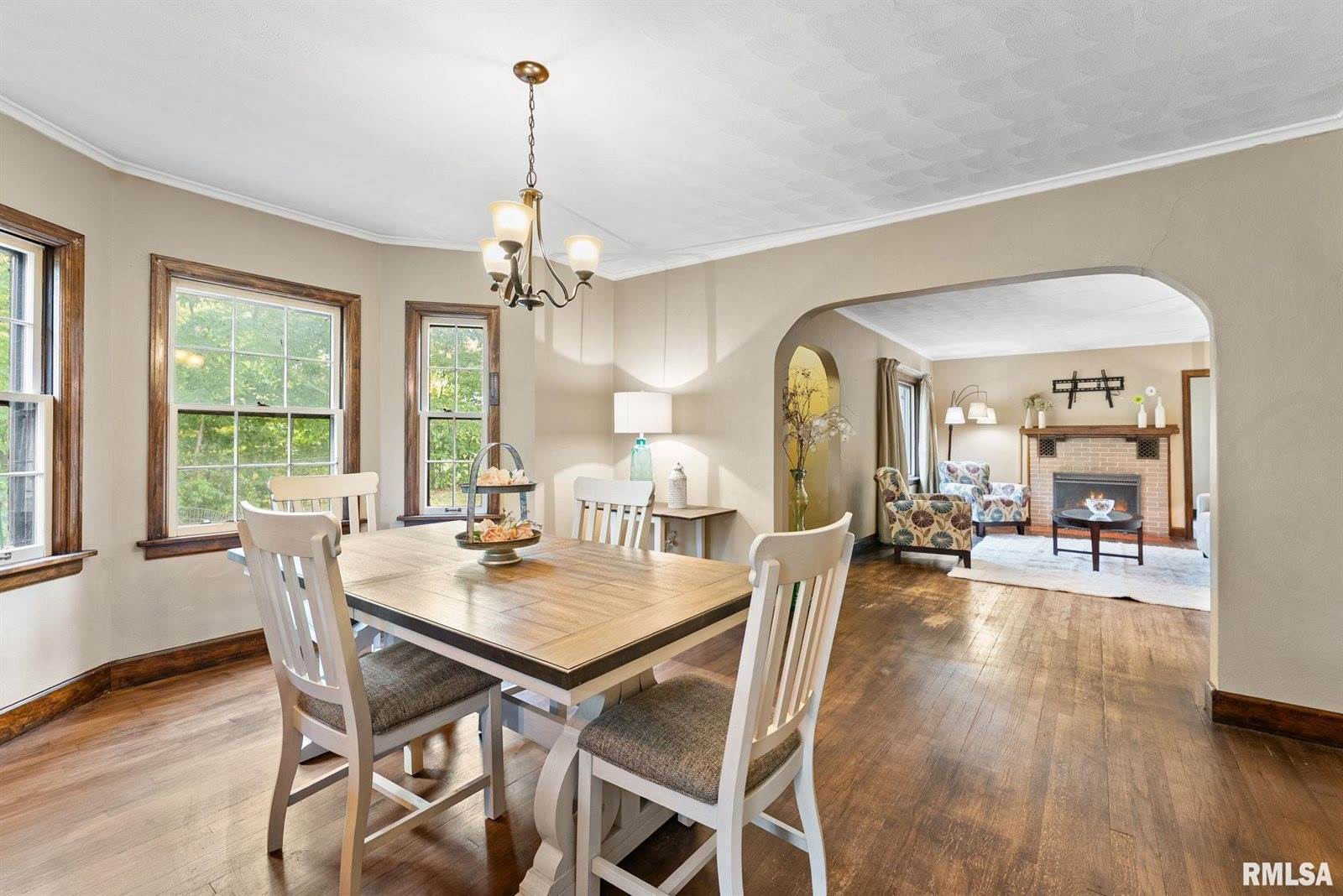 1112 44TH Street, Rock Island, IL 61201