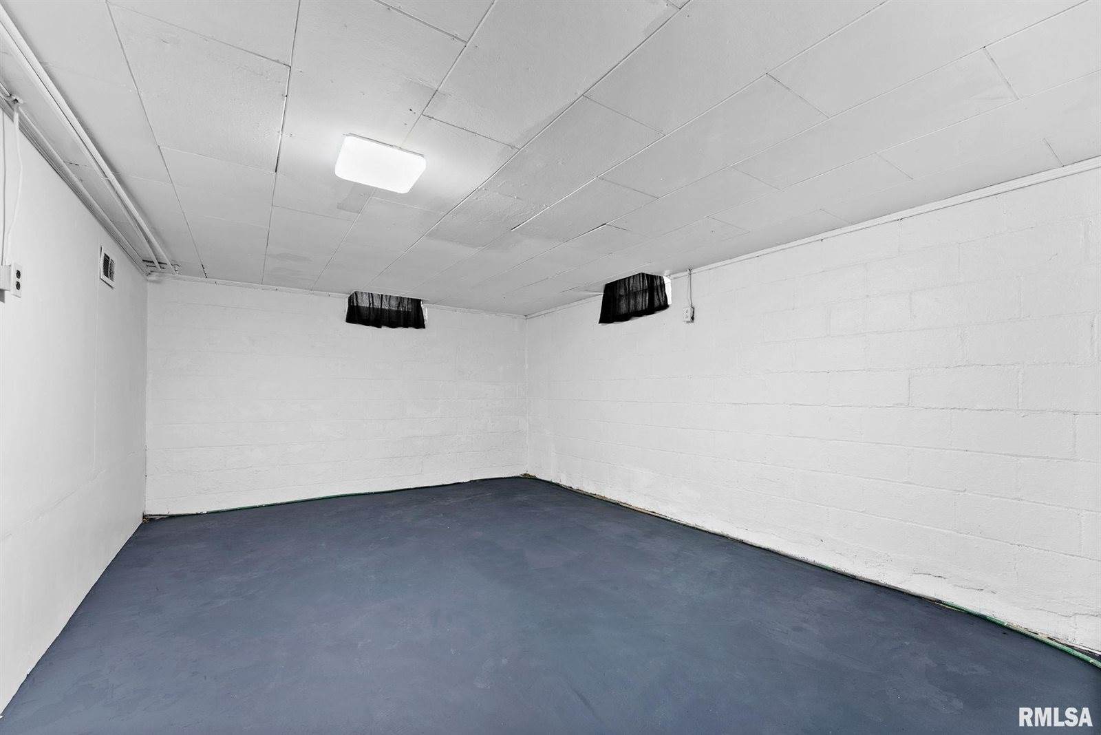 1112 44TH Street, Rock Island, IL 61201