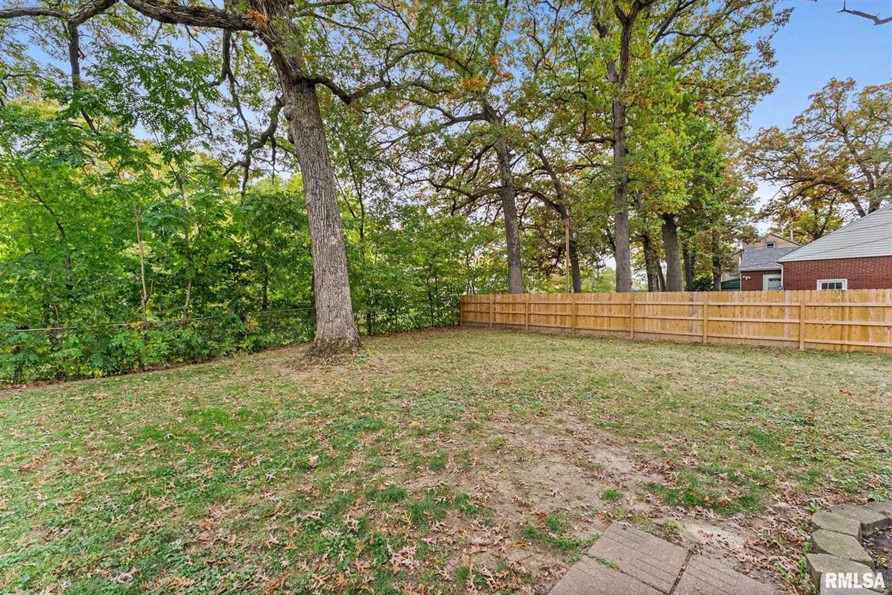 1112 44TH Street, Rock Island, IL 61201