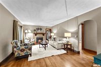 1112 44TH Street, Rock Island, IL 61201