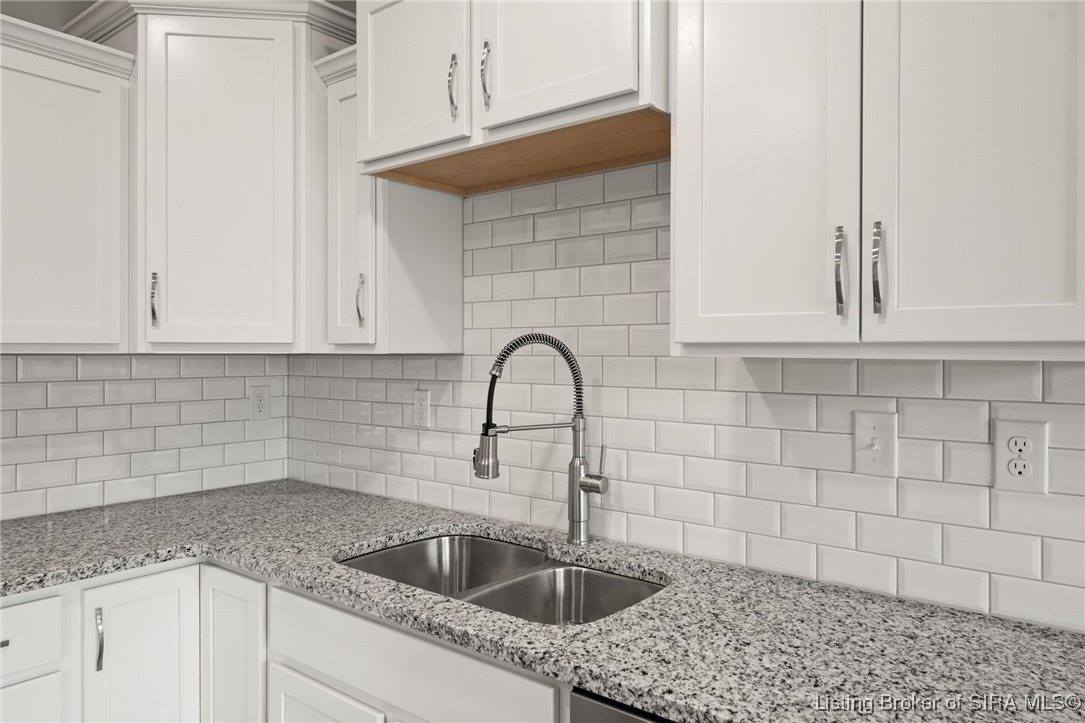 1557 Cypress Cove NW, Corydon, IN 47112