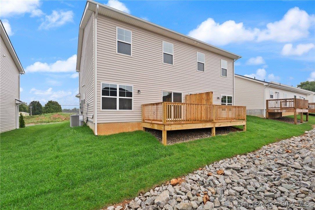 1557 Cypress Cove NW, Corydon, IN 47112