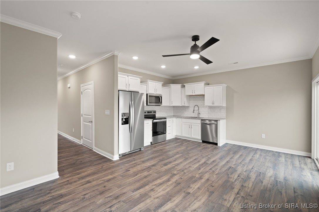 1557 Cypress Cove NW, Corydon, IN 47112