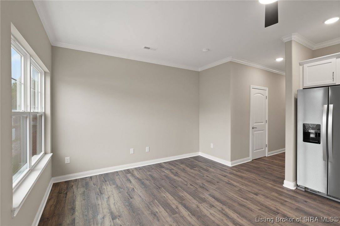 1557 Cypress Cove NW, Corydon, IN 47112