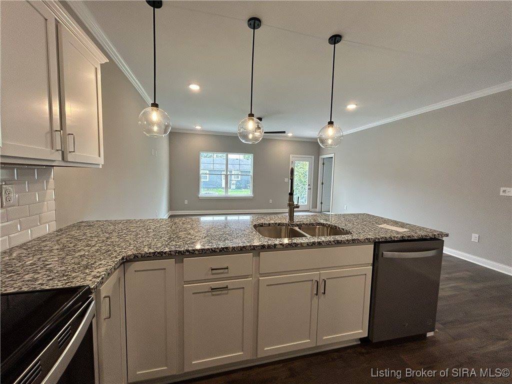 3003 Bales Way, Jeffersonville, IN 47130