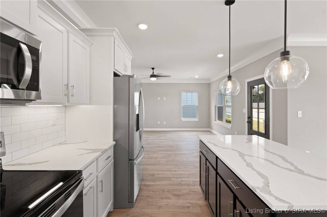 2103 Loop Island Way, New Albany, IN 47150