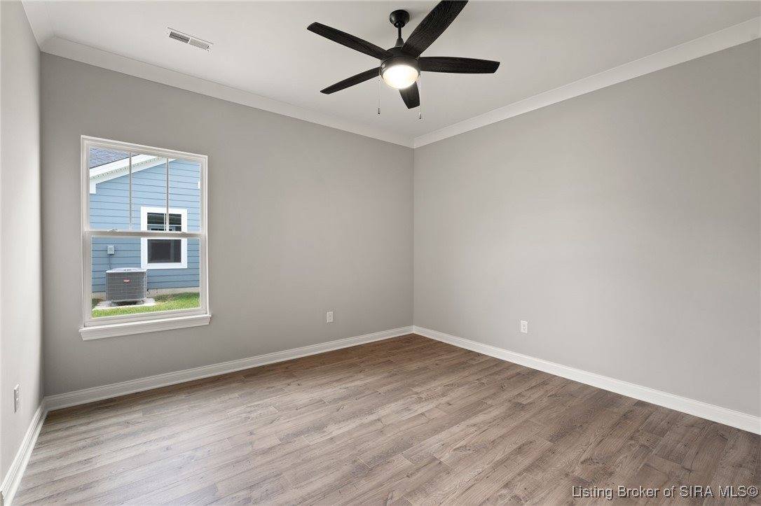 2103 Loop Island Way, New Albany, IN 47150