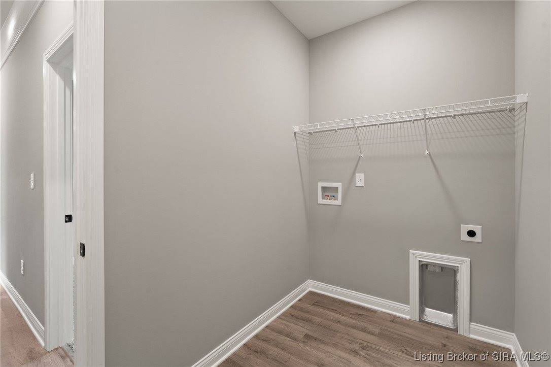 2103 Loop Island Way, New Albany, IN 47150