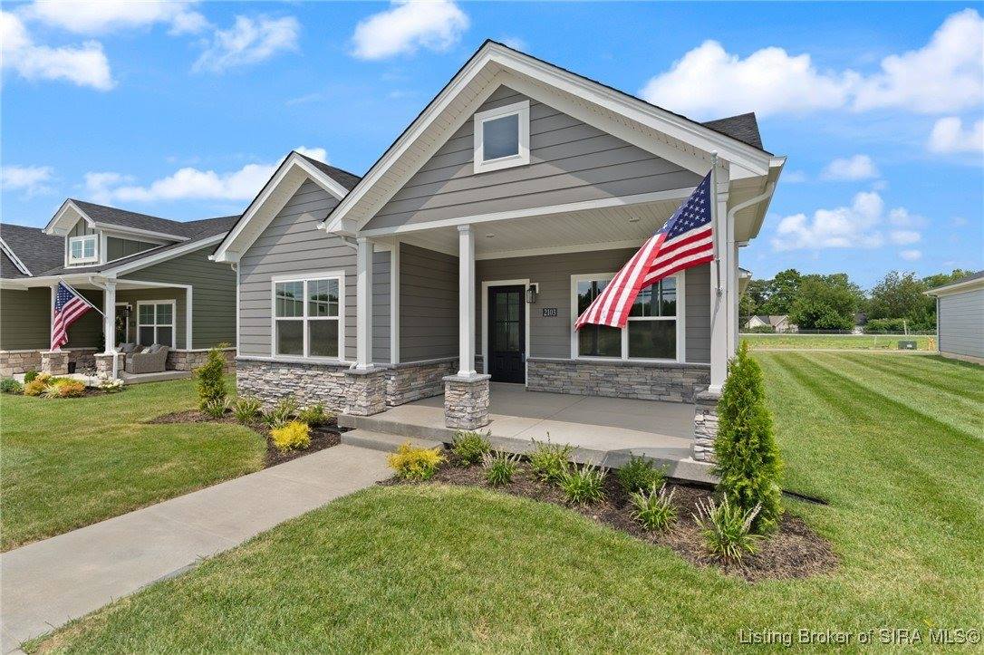 2103 Loop Island Way, New Albany, IN 47150