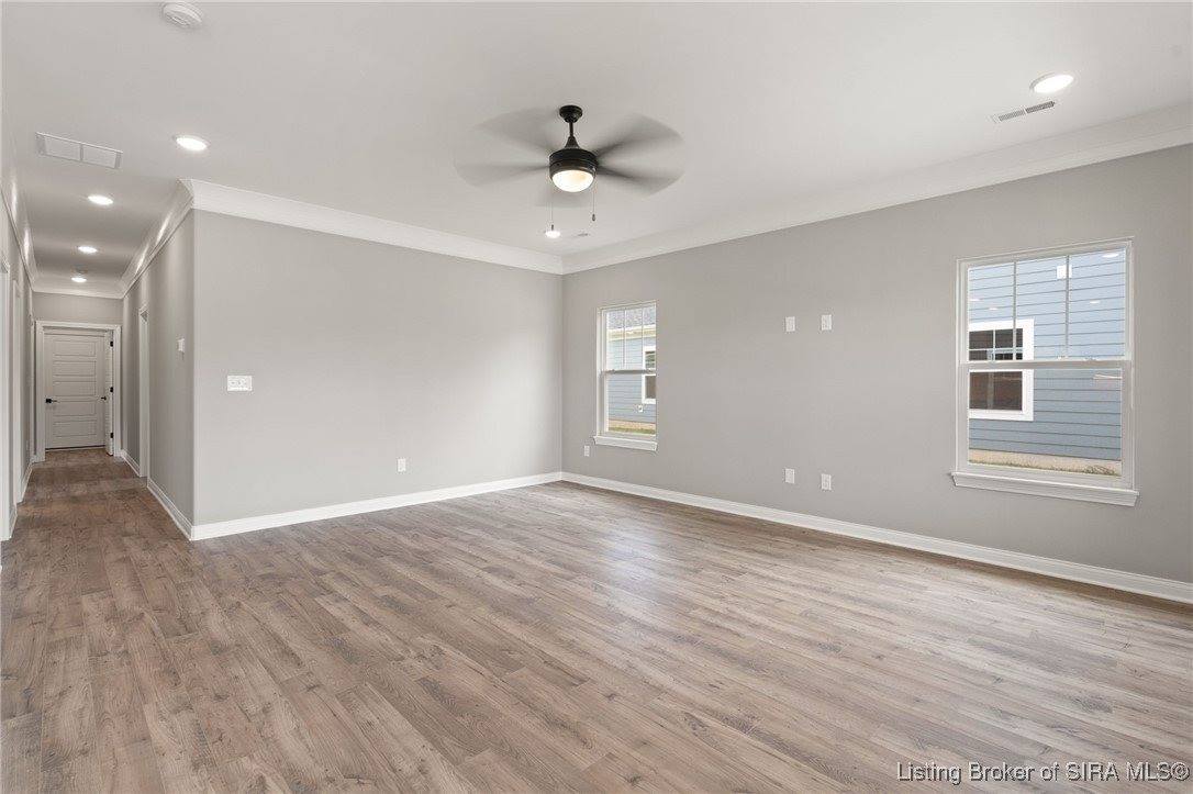 2103 Loop Island Way, New Albany, IN 47150