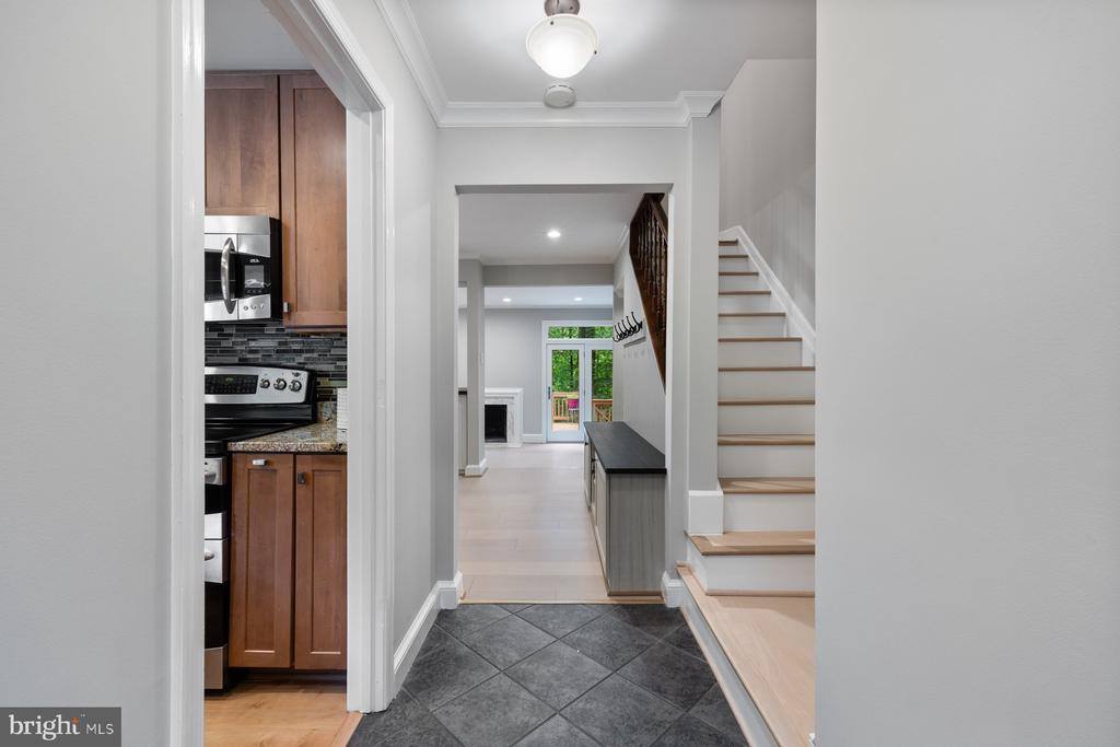 7322 Greentree Road, Bethesda, MD 20817