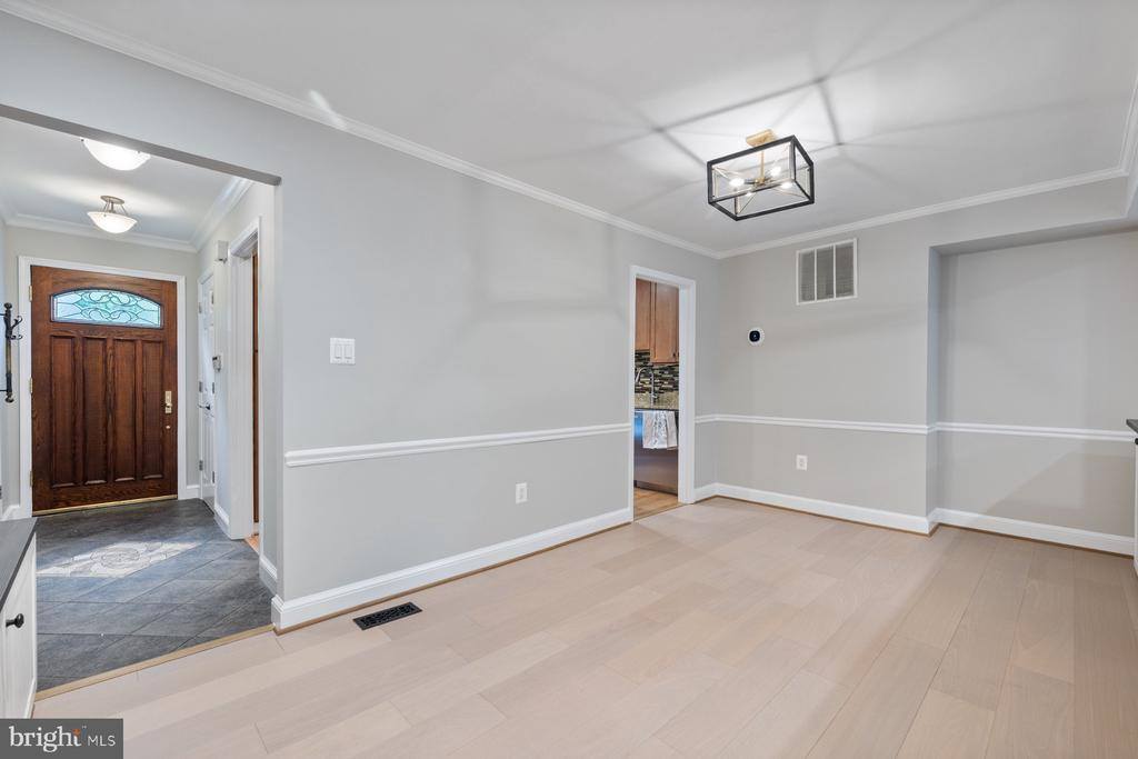 7322 Greentree Road, Bethesda, MD 20817