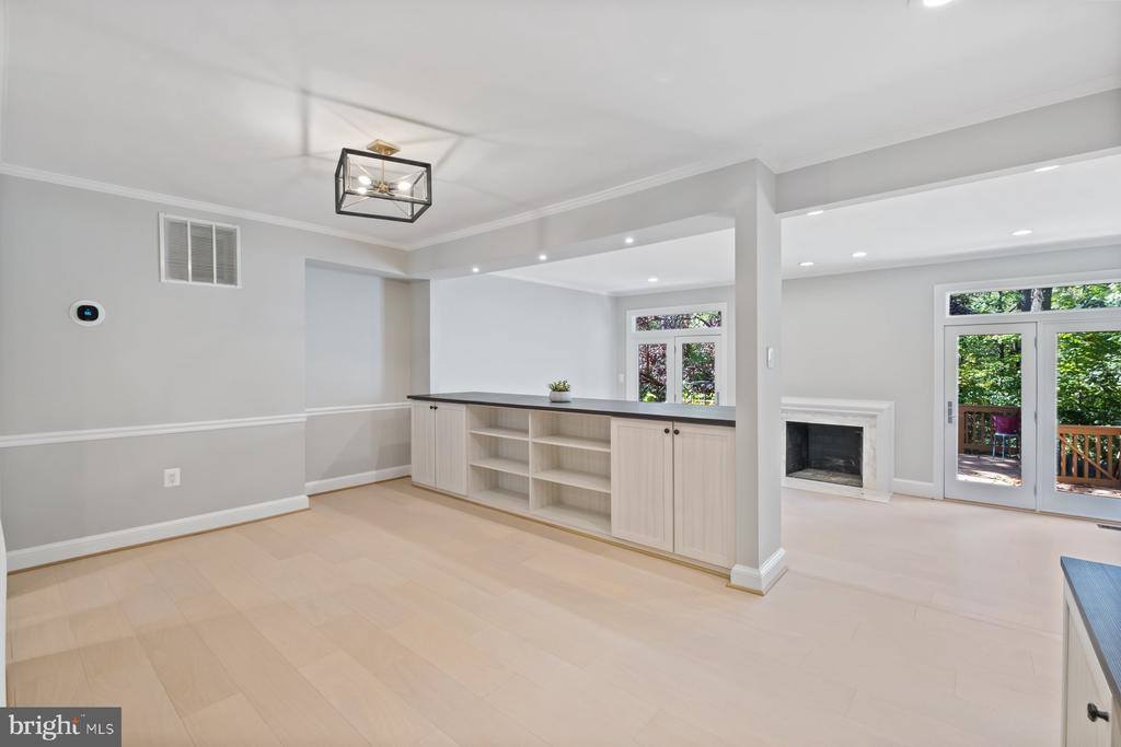 7322 Greentree Road, Bethesda, MD 20817