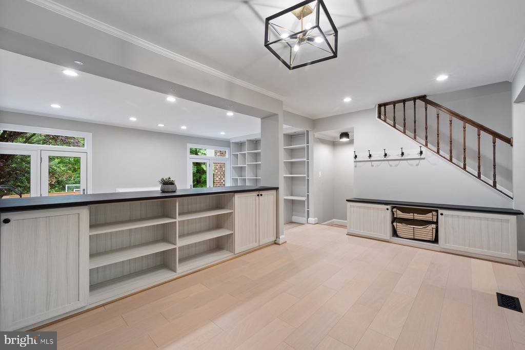 7322 Greentree Road, Bethesda, MD 20817