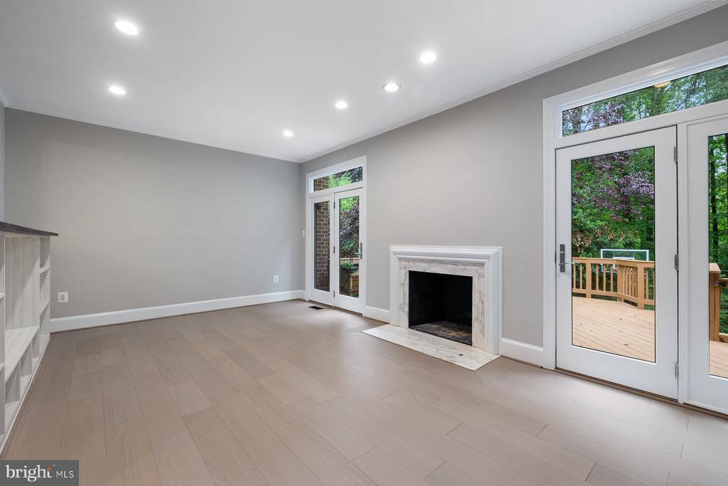 7322 Greentree Road, Bethesda, MD 20817