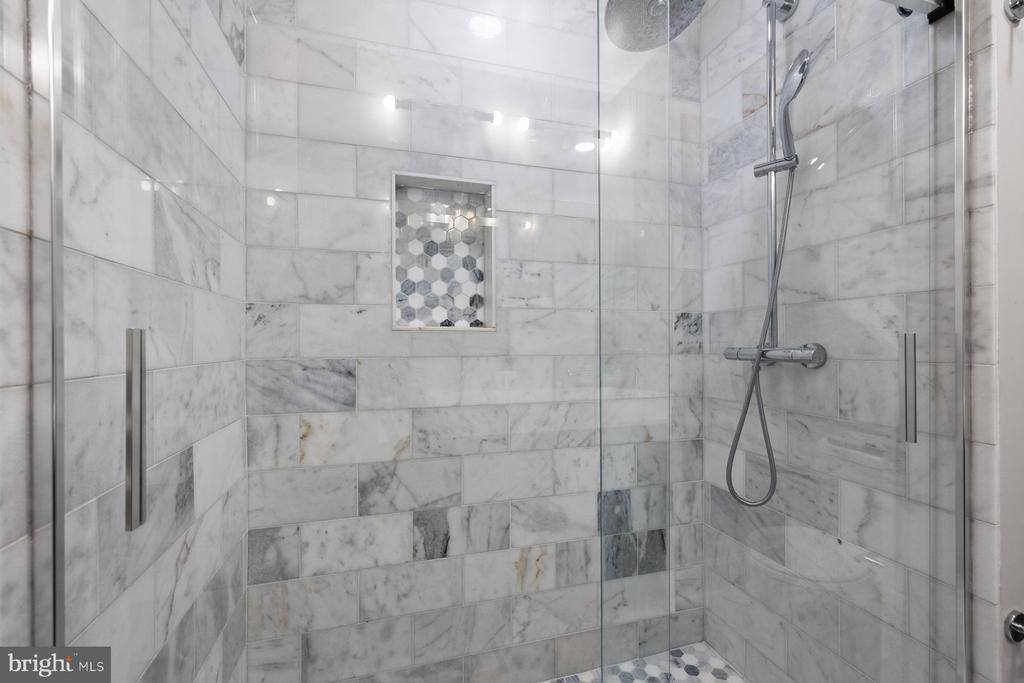 7322 Greentree Road, Bethesda, MD 20817