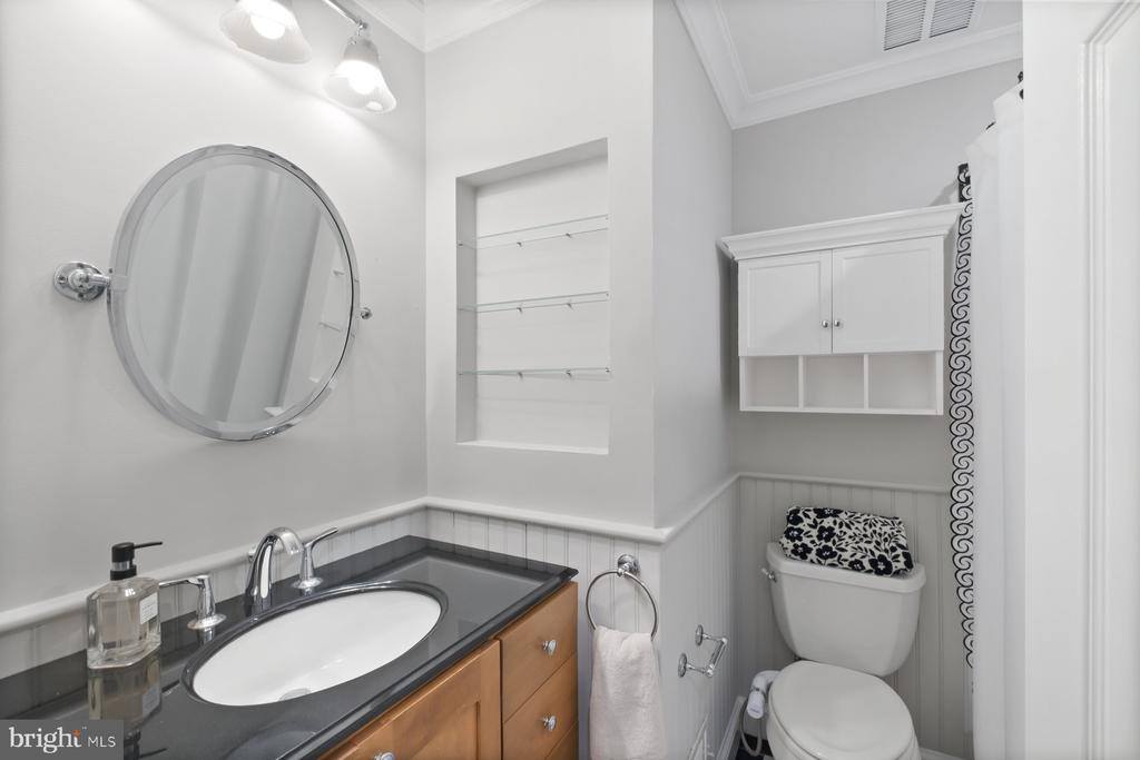 7322 Greentree Road, Bethesda, MD 20817