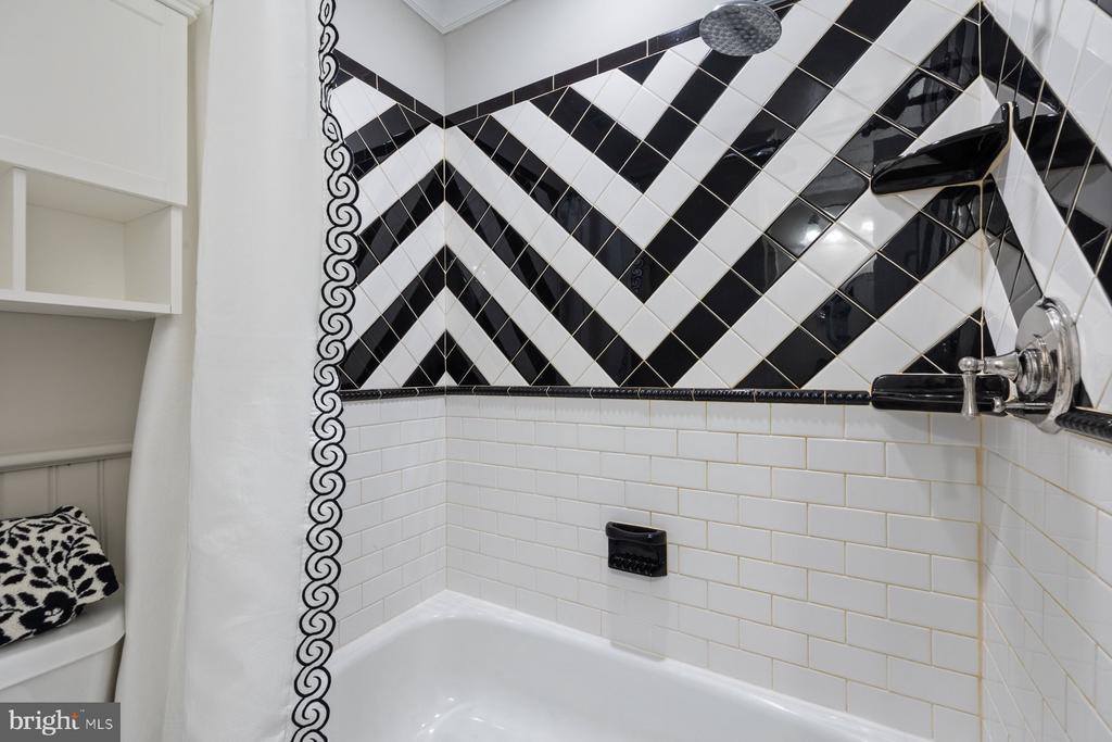 7322 Greentree Road, Bethesda, MD 20817