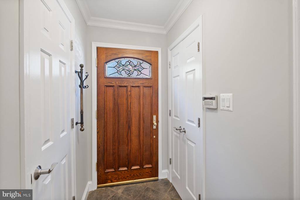 7322 Greentree Road, Bethesda, MD 20817