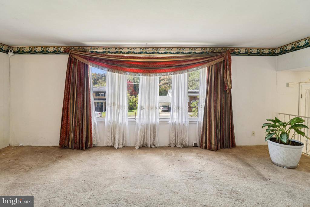 1916 Taylor Avenue, Fort Washington, MD 20744