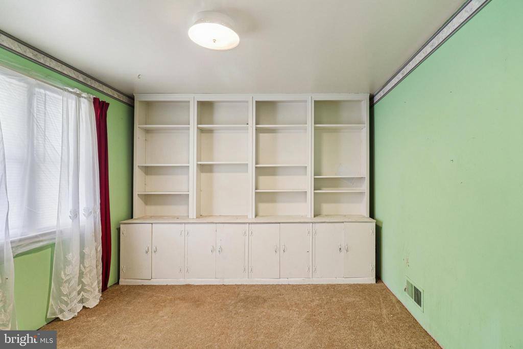 1916 Taylor Avenue, Fort Washington, MD 20744