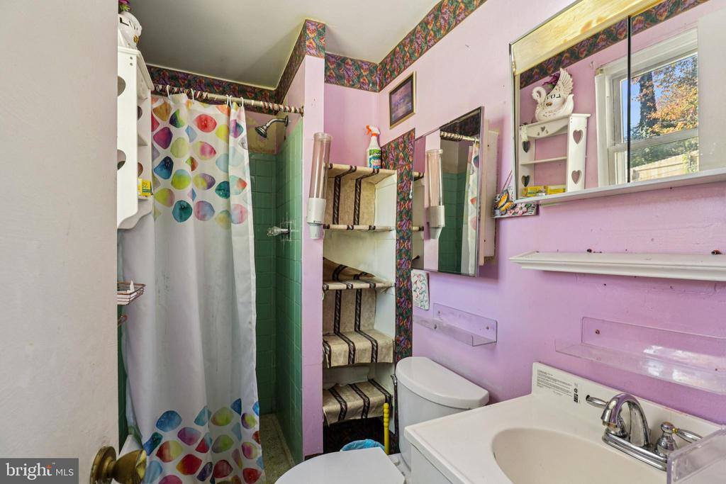 1916 Taylor Avenue, Fort Washington, MD 20744