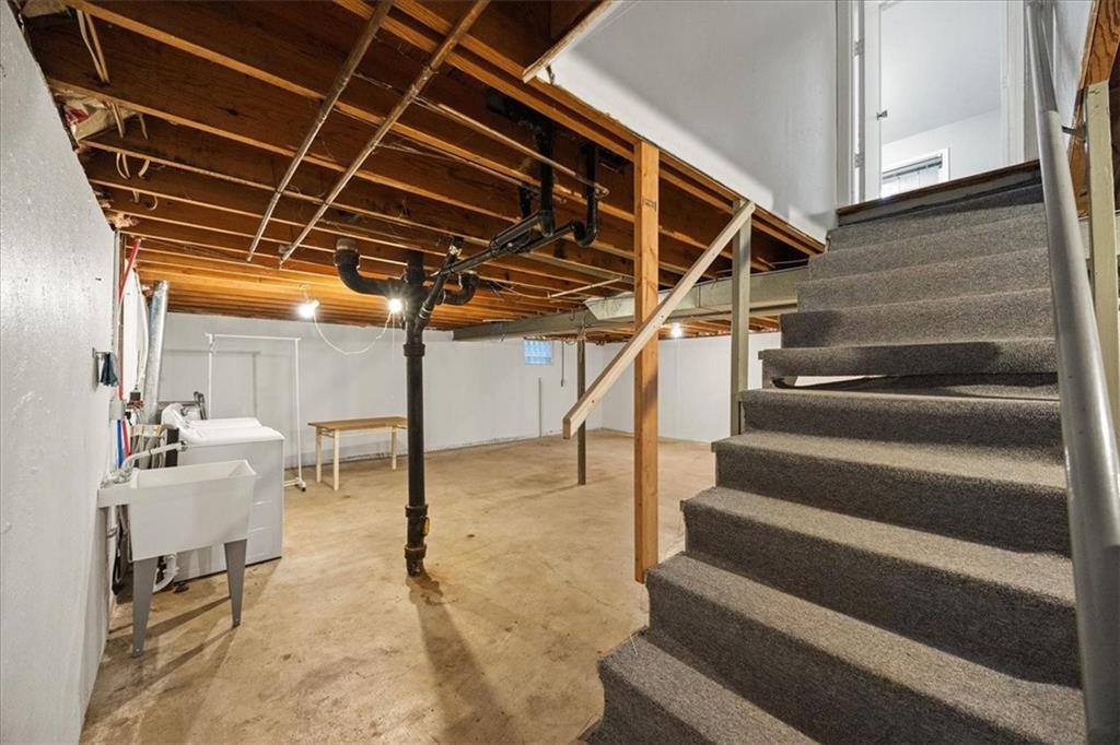 511 West 101ST Street, Kansas City, MO 64114