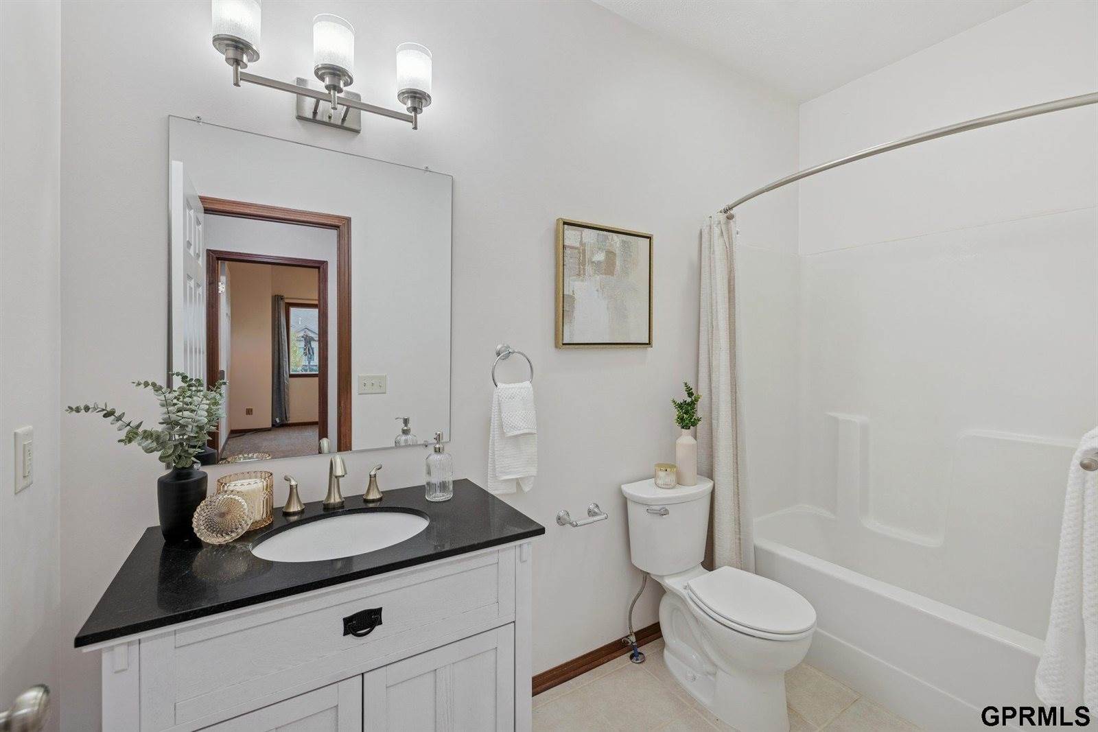 9311 Colby Street, Lincoln, NE 68505