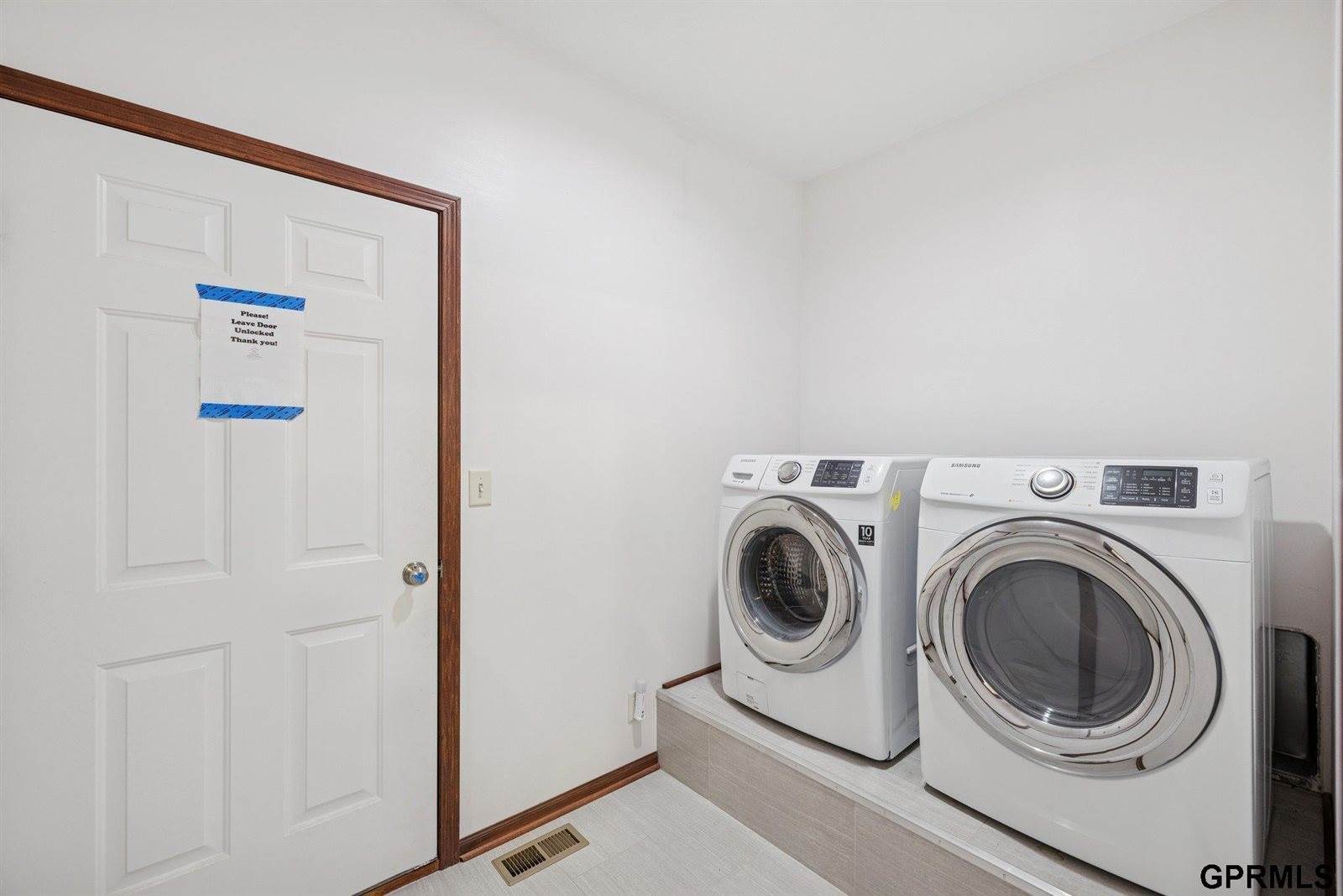 9311 Colby Street, Lincoln, NE 68505