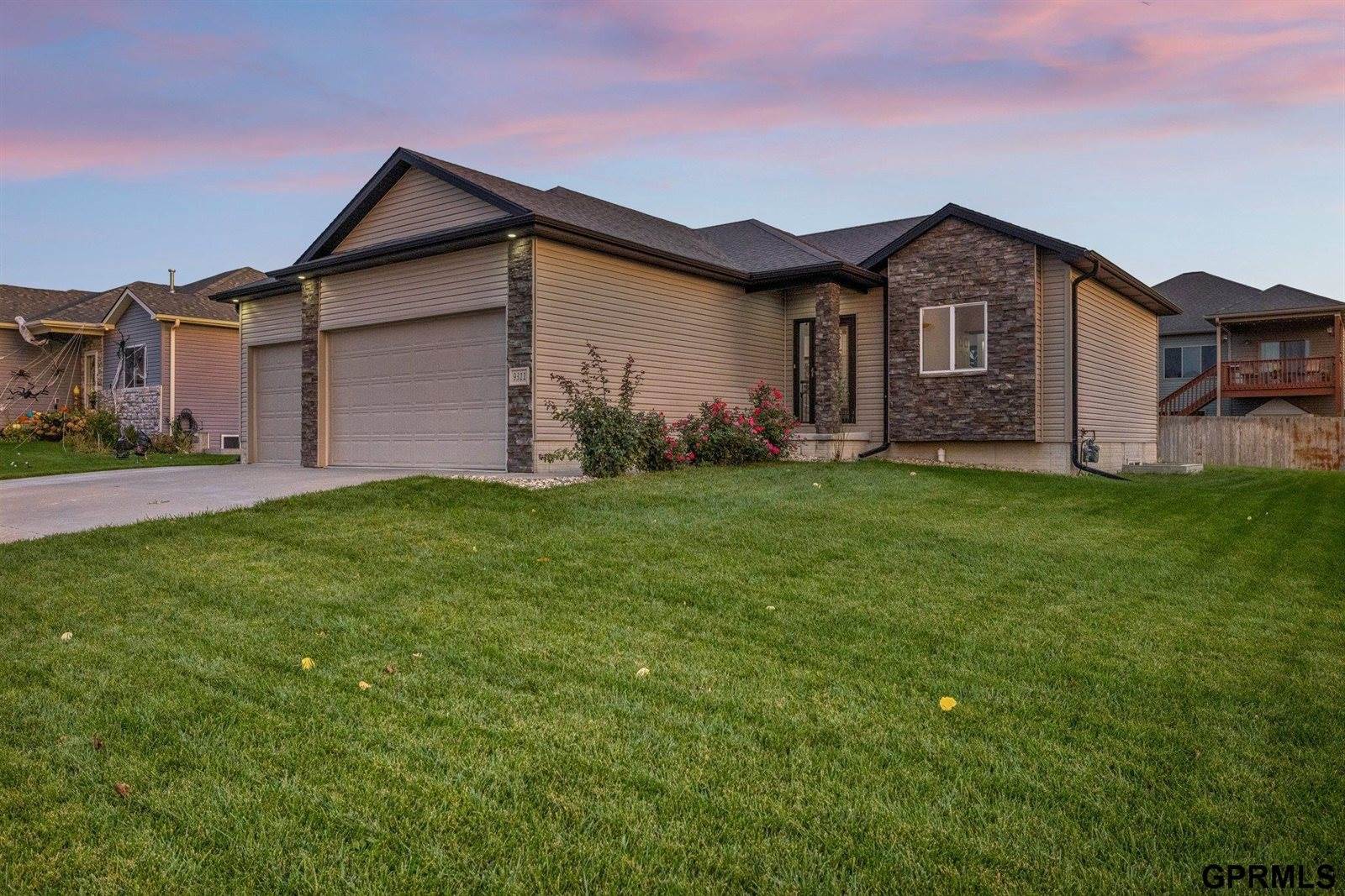 9311 Colby Street, Lincoln, NE 68505
