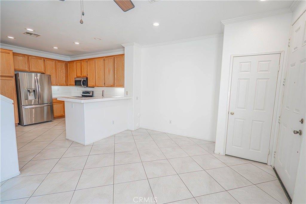 25405 Silver Crest Court, Saugus, CA 91350