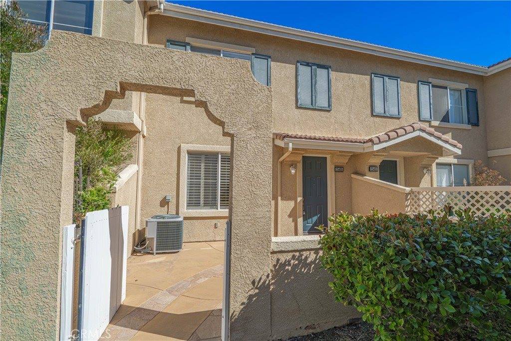 25405 Silver Crest Court, Saugus, CA 91350