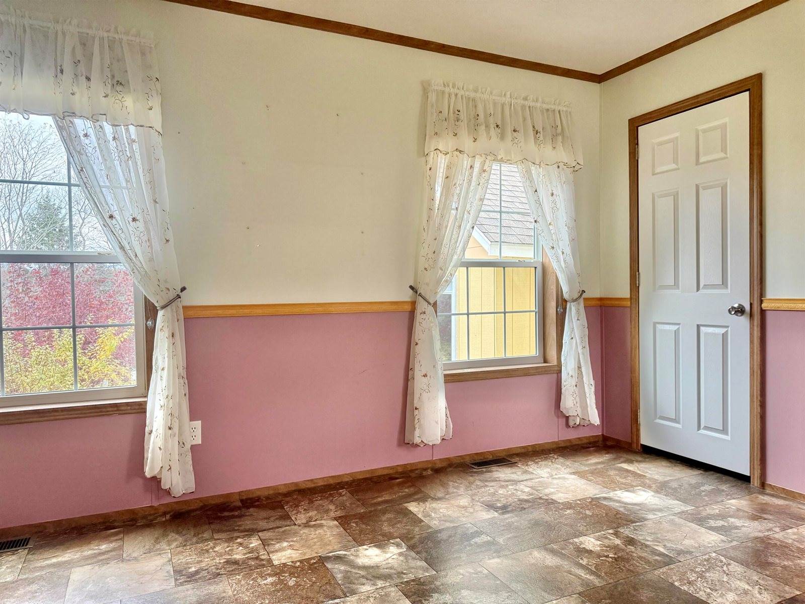 2 Marion Lane, Bucksport, ME 04416