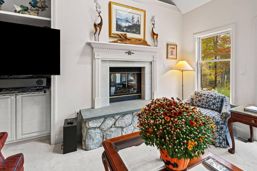 23 The Landing Lane, Winterport, ME 04496