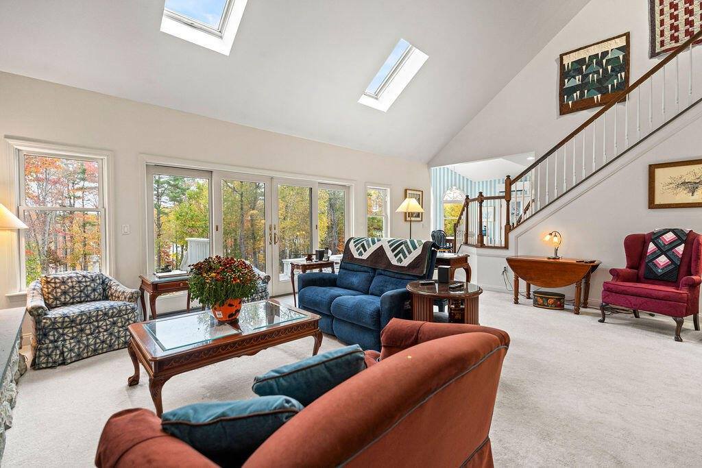 23 The Landing Lane, Winterport, ME 04496