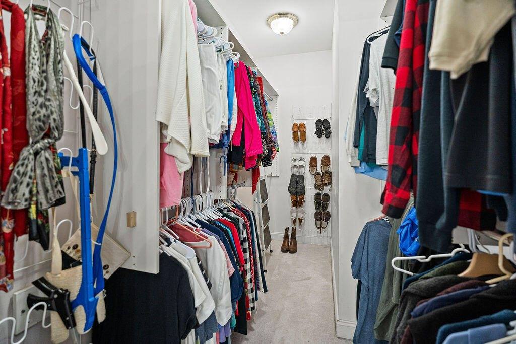 23 The Landing Lane, Winterport, ME 04496