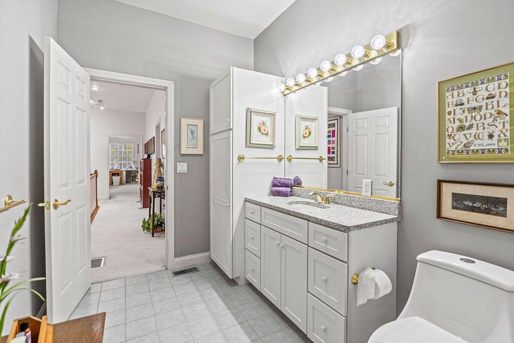 23 The Landing Lane, Winterport, ME 04496