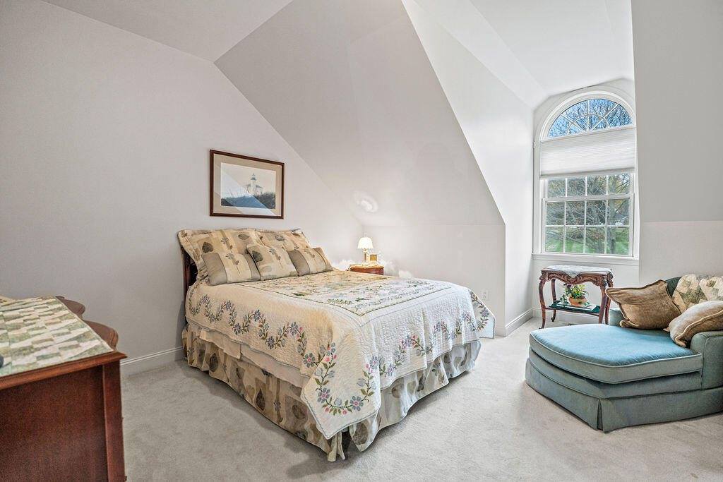 23 The Landing Lane, Winterport, ME 04496