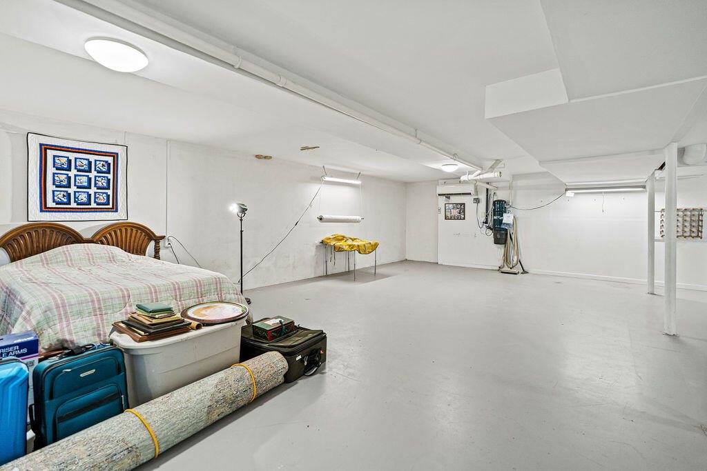 23 The Landing Lane, Winterport, ME 04496