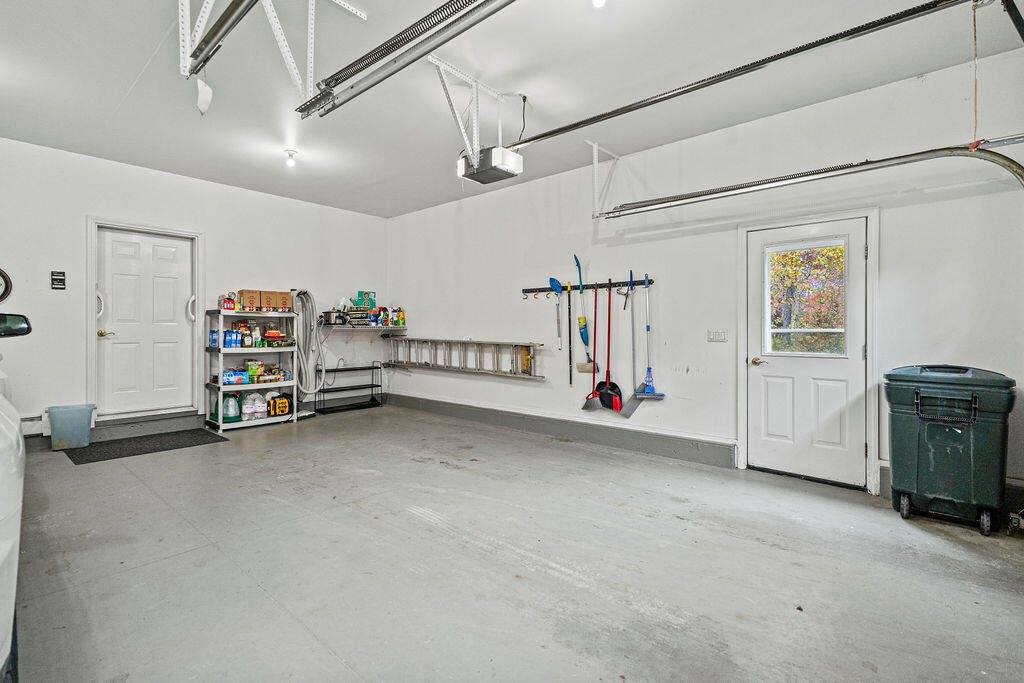 23 The Landing Lane, Winterport, ME 04496