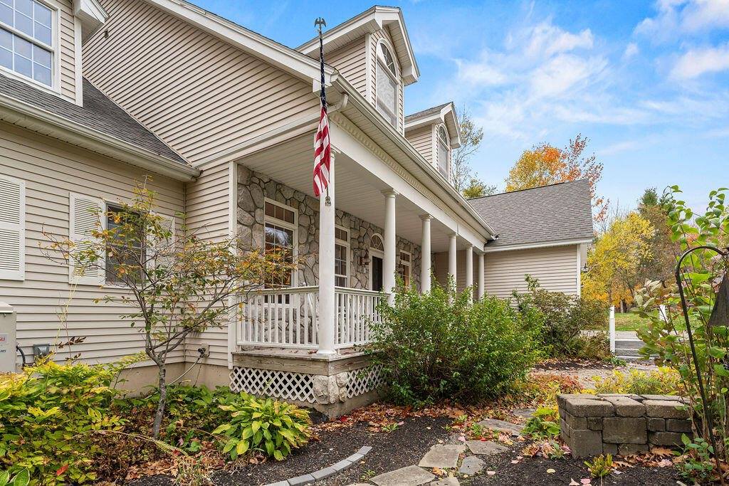 23 The Landing Lane, Winterport, ME 04496