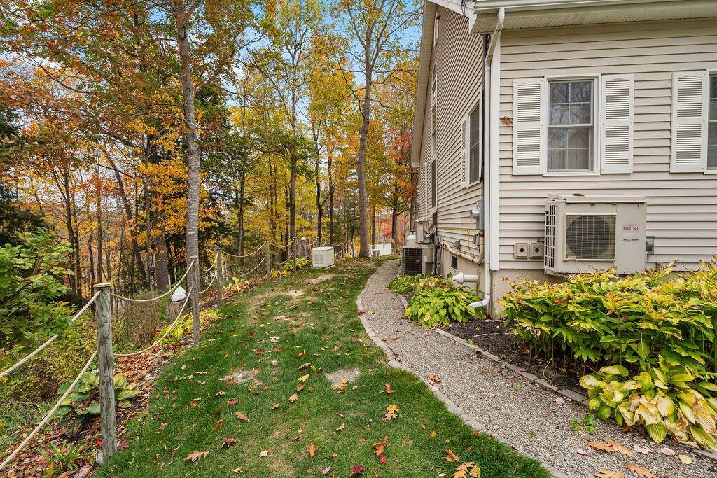 23 The Landing Lane, Winterport, ME 04496