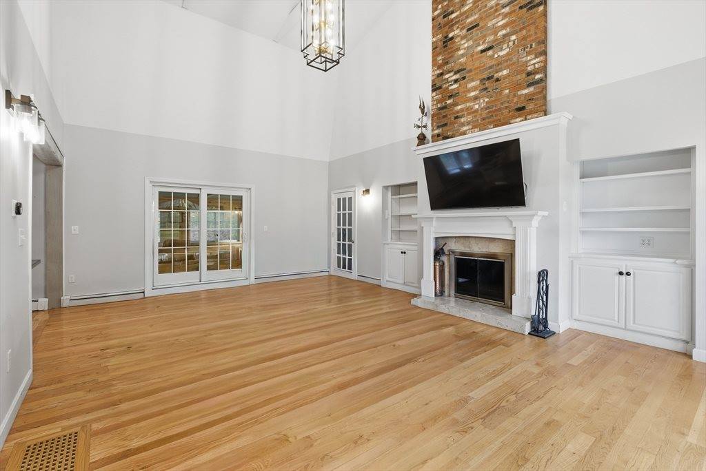 27 Whichita Rd, Medfield, MA 02052